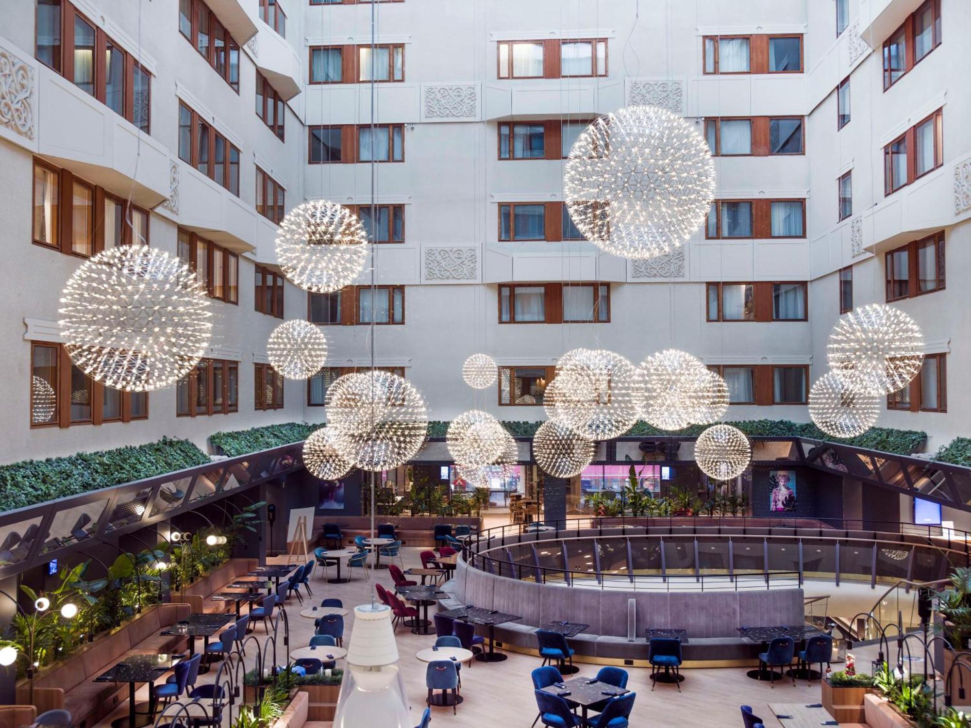 Radisson Blu Royal Viking Hotel, Hotell